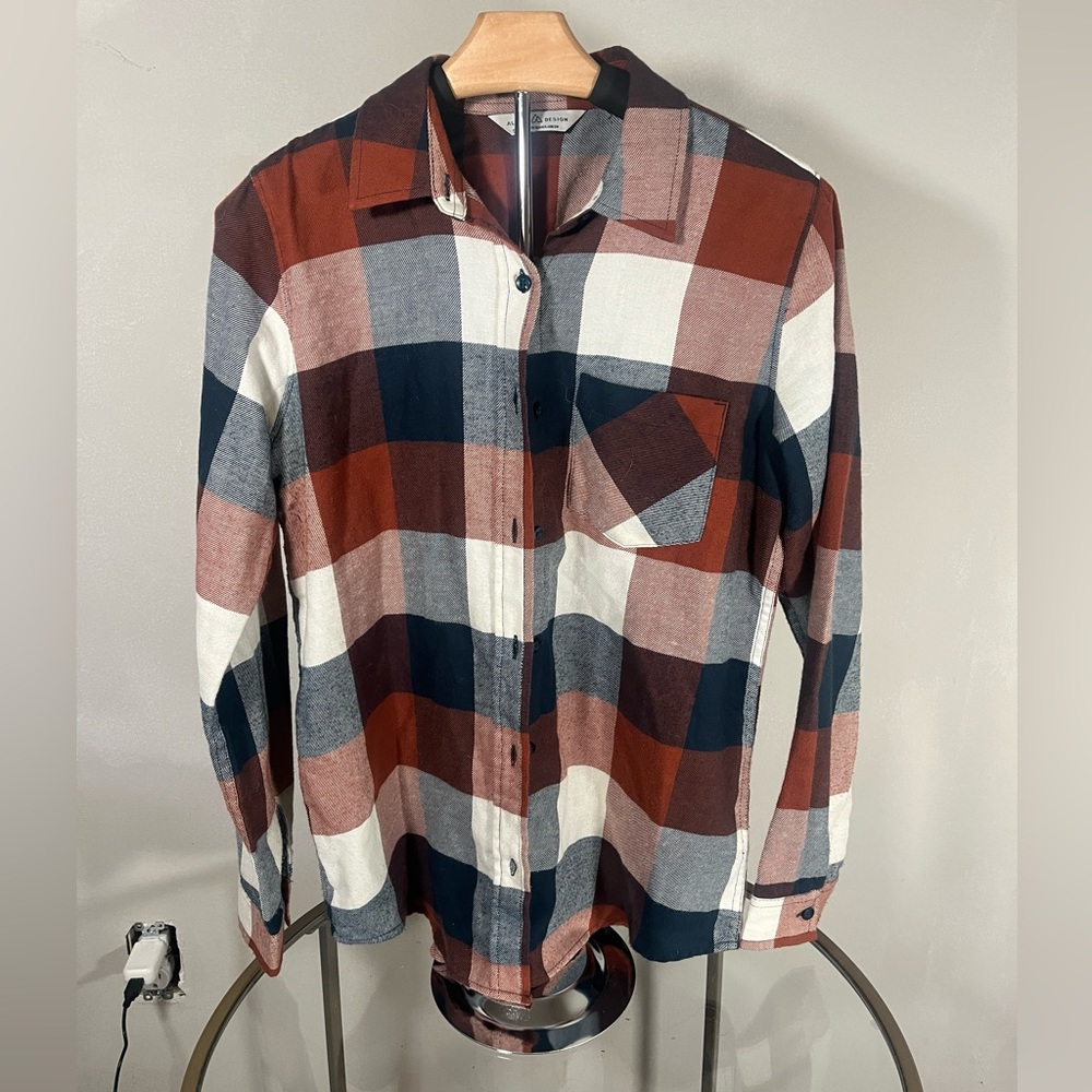 Alpine Design flannel, size S